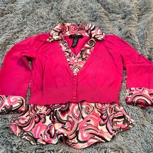 Pretty top in pink black and gray